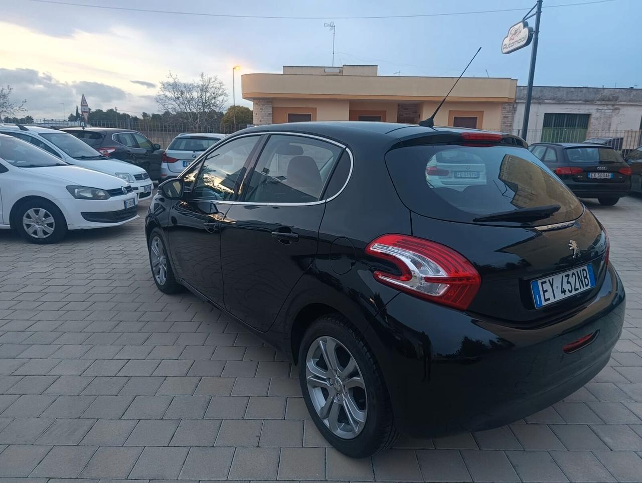 Peugeot 208 1.4 HDi Allure - anno 2015