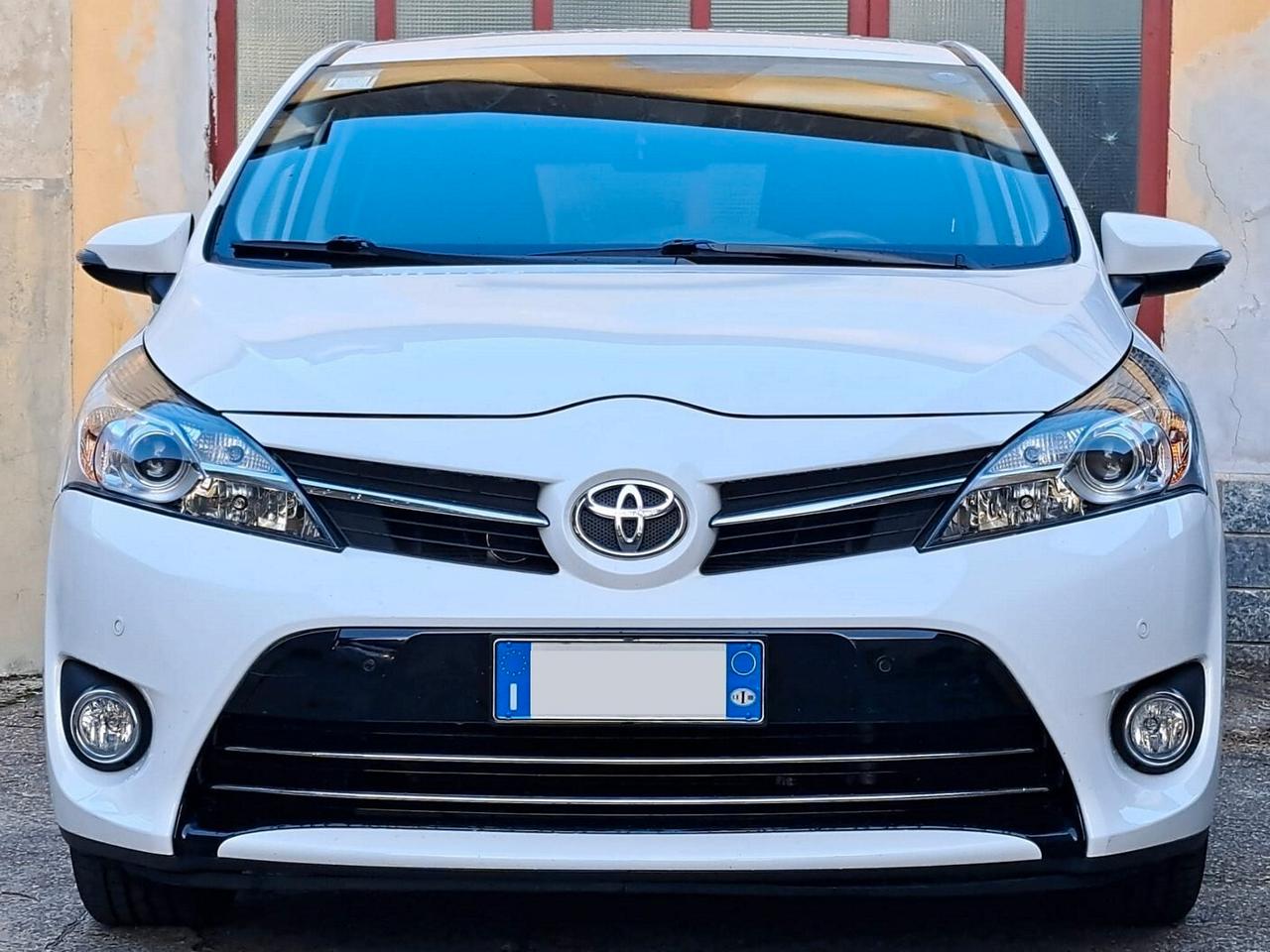 Toyota Verso 1.8 CVT Style 7 posti * 56.000 KM *
