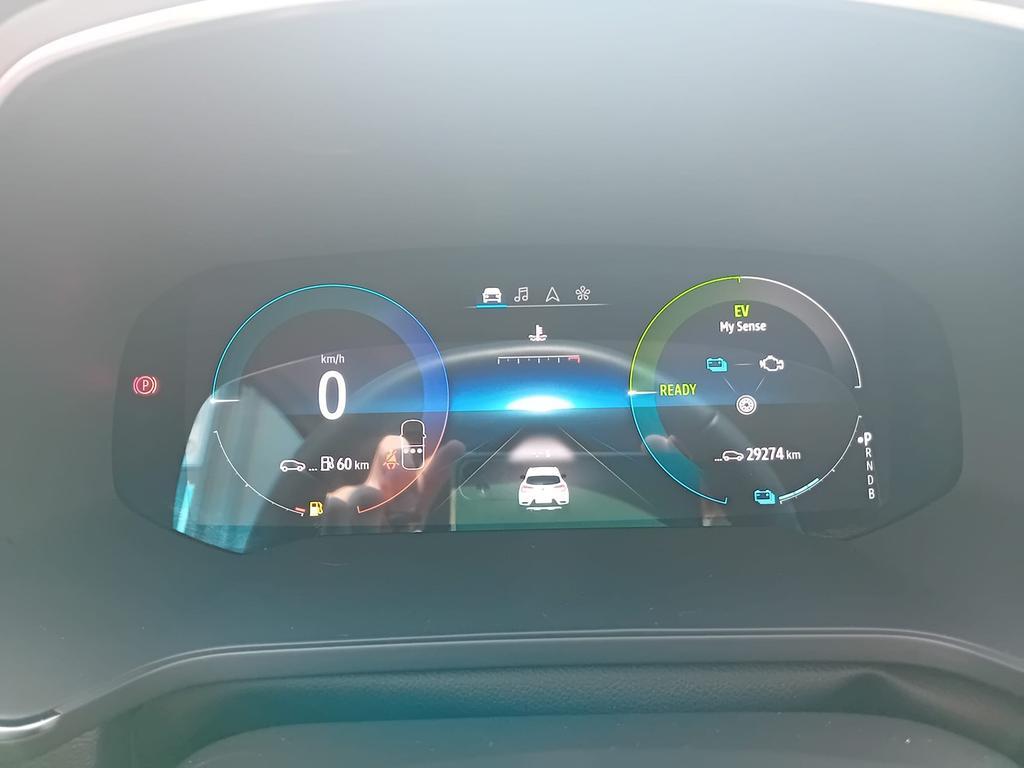 Renault Captur 1.6 Hybrid Techno E-Tech Auto