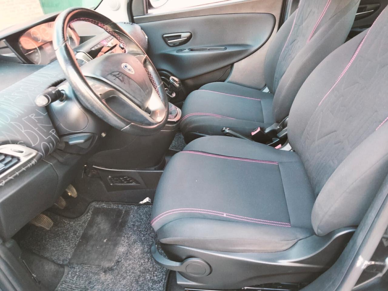 Lancia Ypsilon 0.9 TwinAir 85 CV 5 porte S&S DFN Gold 2014 NEOPATENTATI