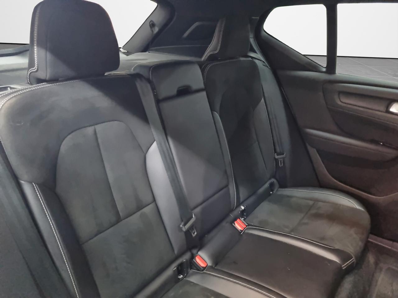 Volvo XC40 T4 Recharge Plug-in Hybrid R-design