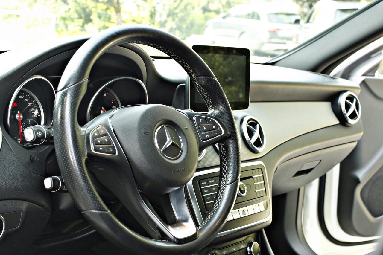 Mercedes-benz CLA 200 S.W. Business