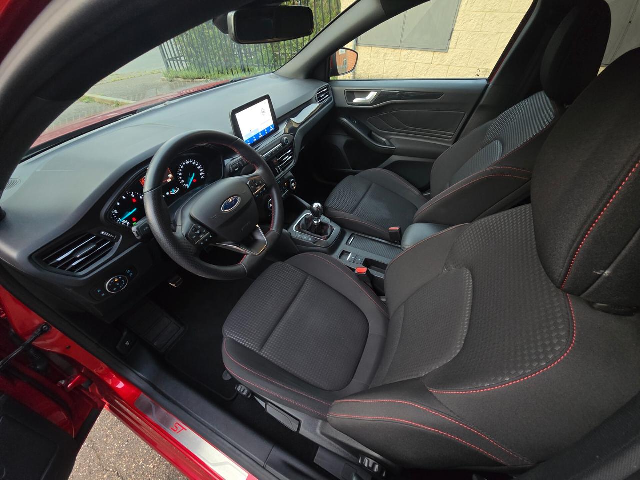 FORD Focus ST-Line 1.0 (125CV) Ecoboost Hybrid