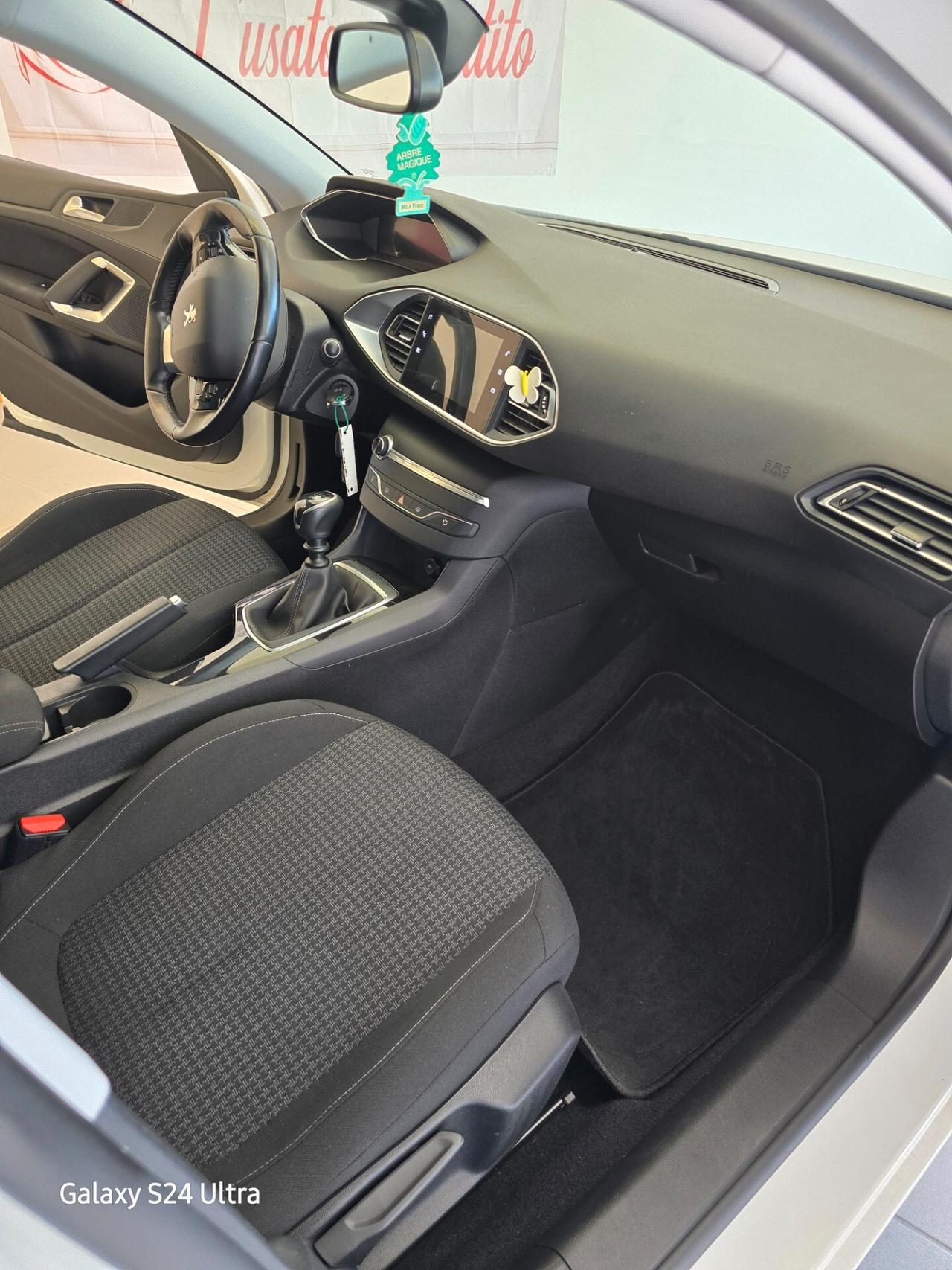 Peugeot 308 BlueHDi 130 S&S EAT8 SW Active Business