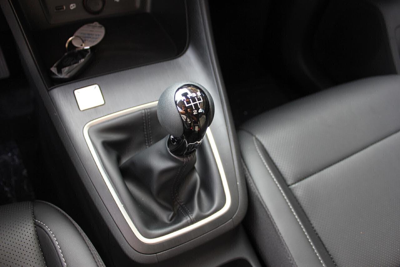 Mg ZS 1.5 NEW NUOVO MODELLO STANDARD PRONTA CONSEGNA