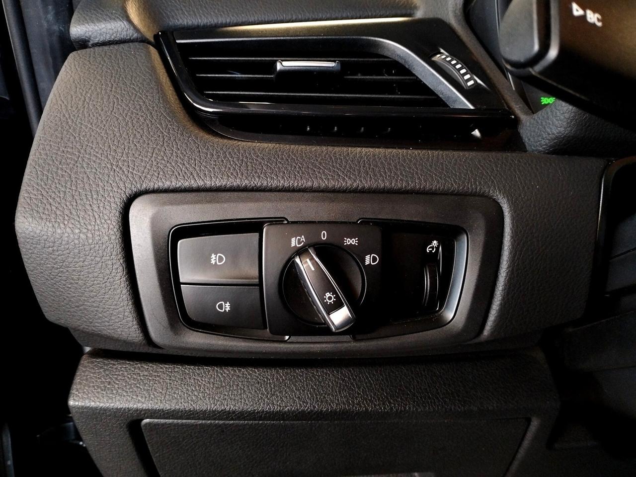 Bmw 2er Active Tourer 218d Advantage