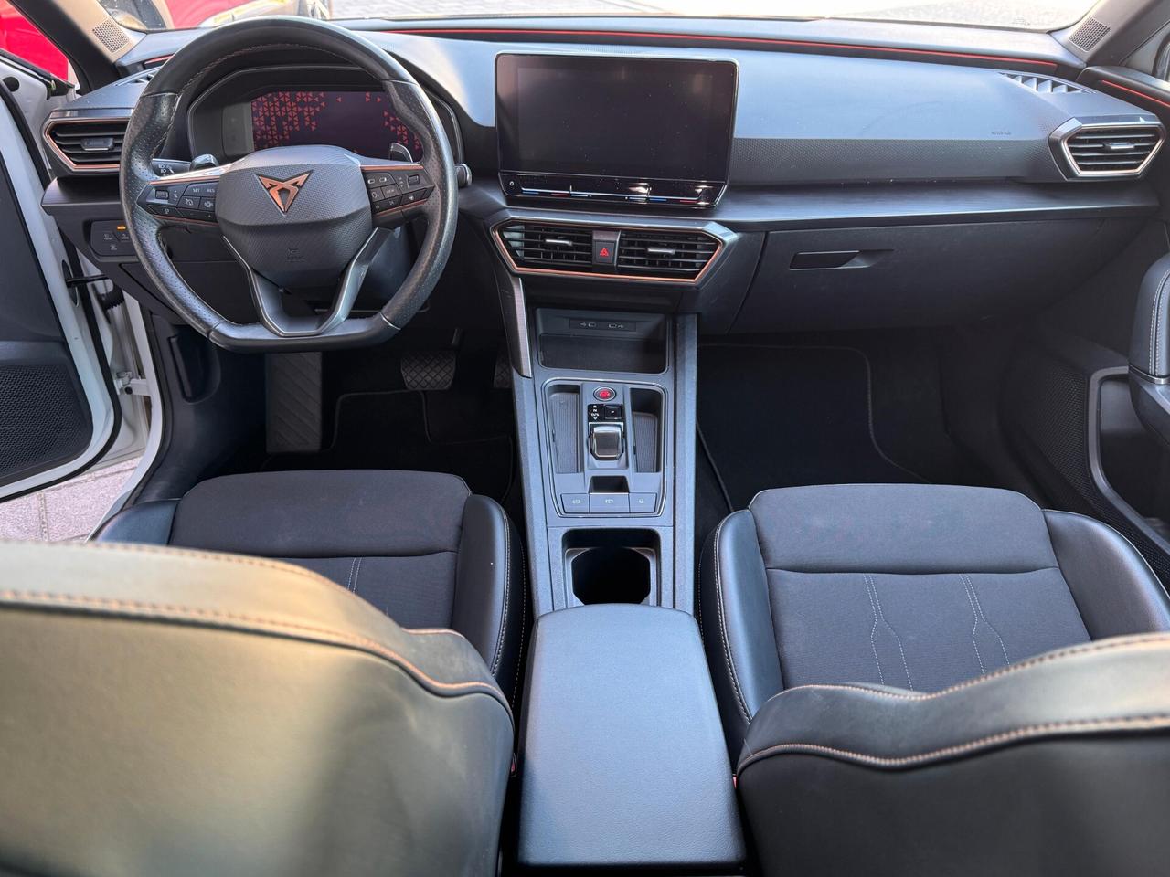 Cupra Leon Sportstourer 1.5 Hybrid 150 CV DSG