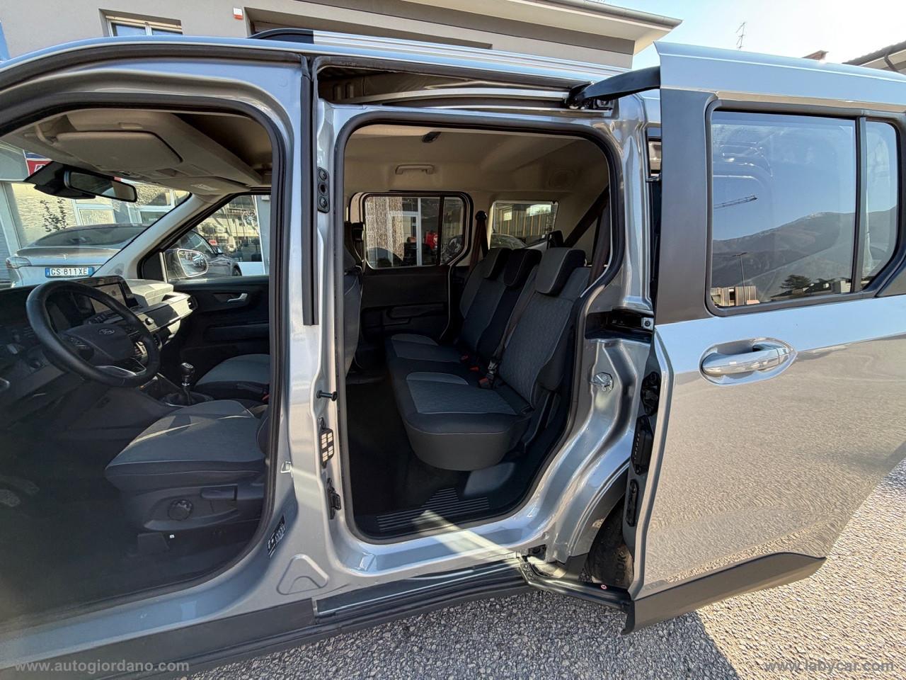 FORD Tourneo Courier 1.0 EcoBoost Titanium WINTER PACK