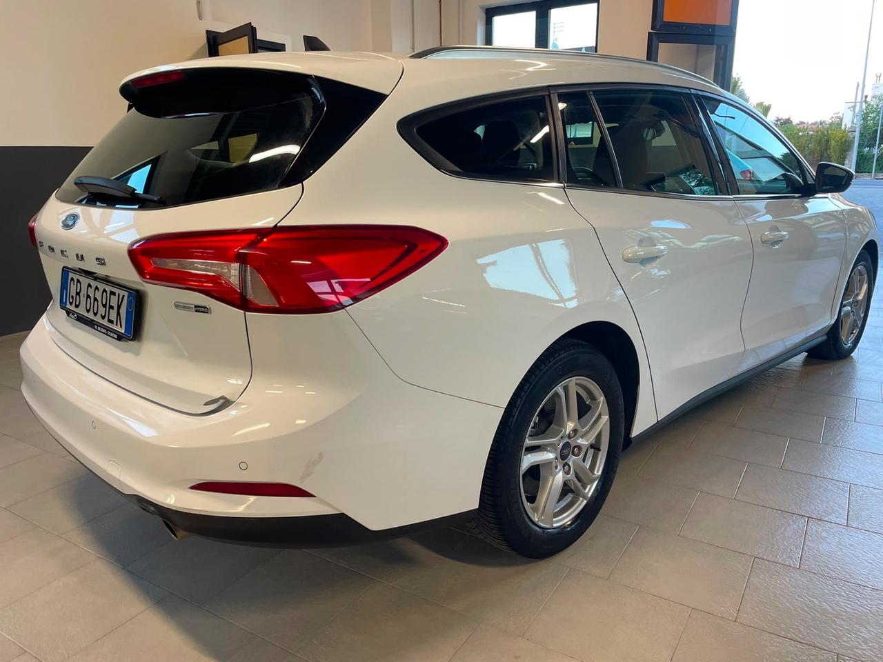 Ford 1.0 HYBRID 92kw 2020 66.000KM