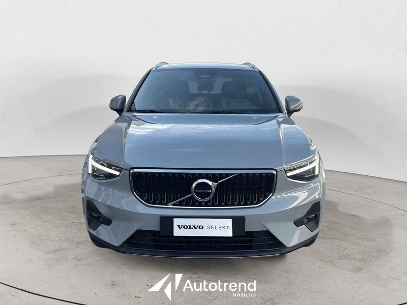 Volvo XC40 B3 163+14 CV Automatico LED Core