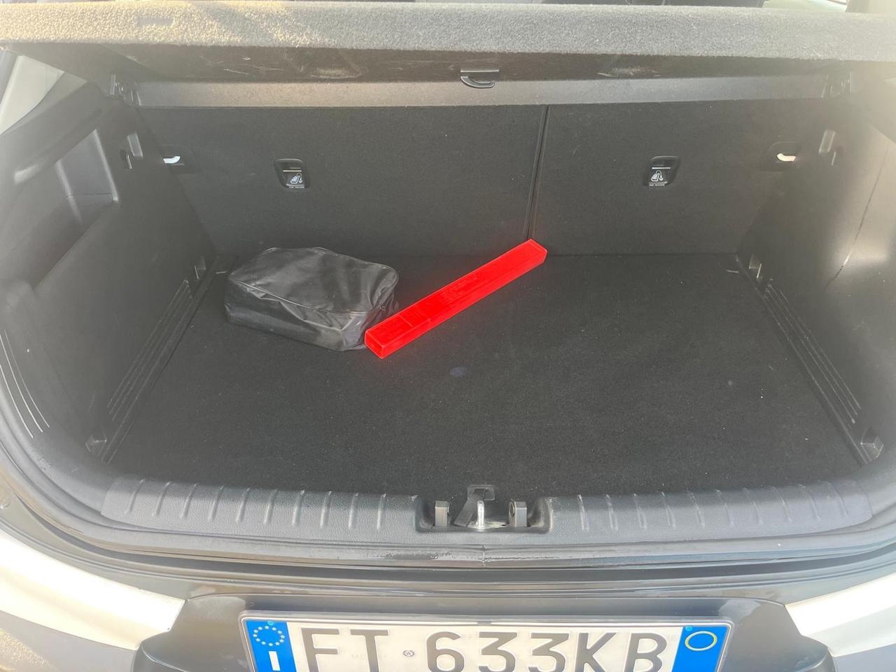 Kia Stonic -1.4MPI-gpl style design pack-2019