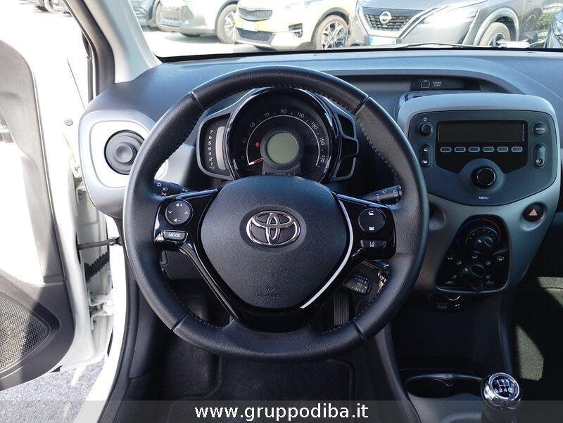 Toyota Aygo II 2018 5p 5p 1.0 x-business 72cv