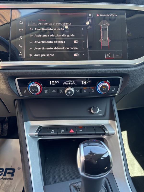 Audi Q3 35 1.5 tfsi mhev Business Advanced s-tronic