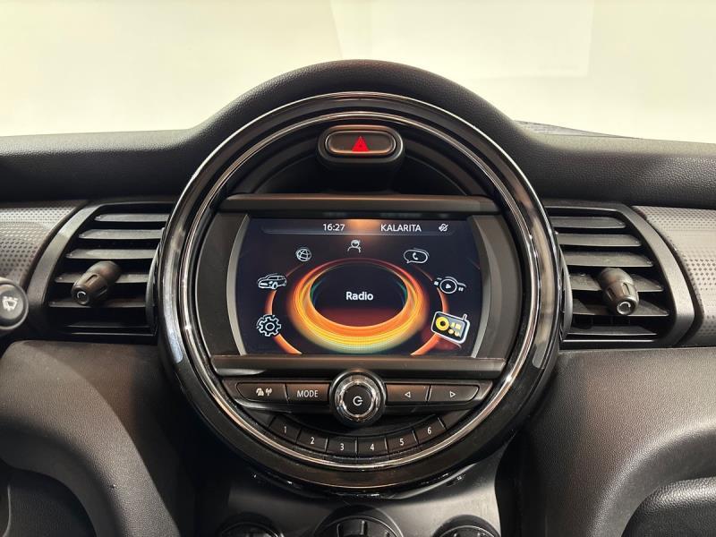 Mini Cooper D 1.5 D Cooper D Boost Auto