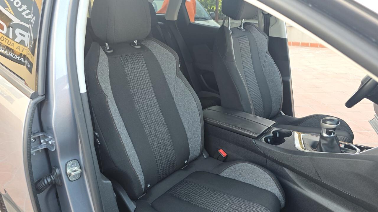 Peugeot 3008 BlueHDi 130 S&S Allure