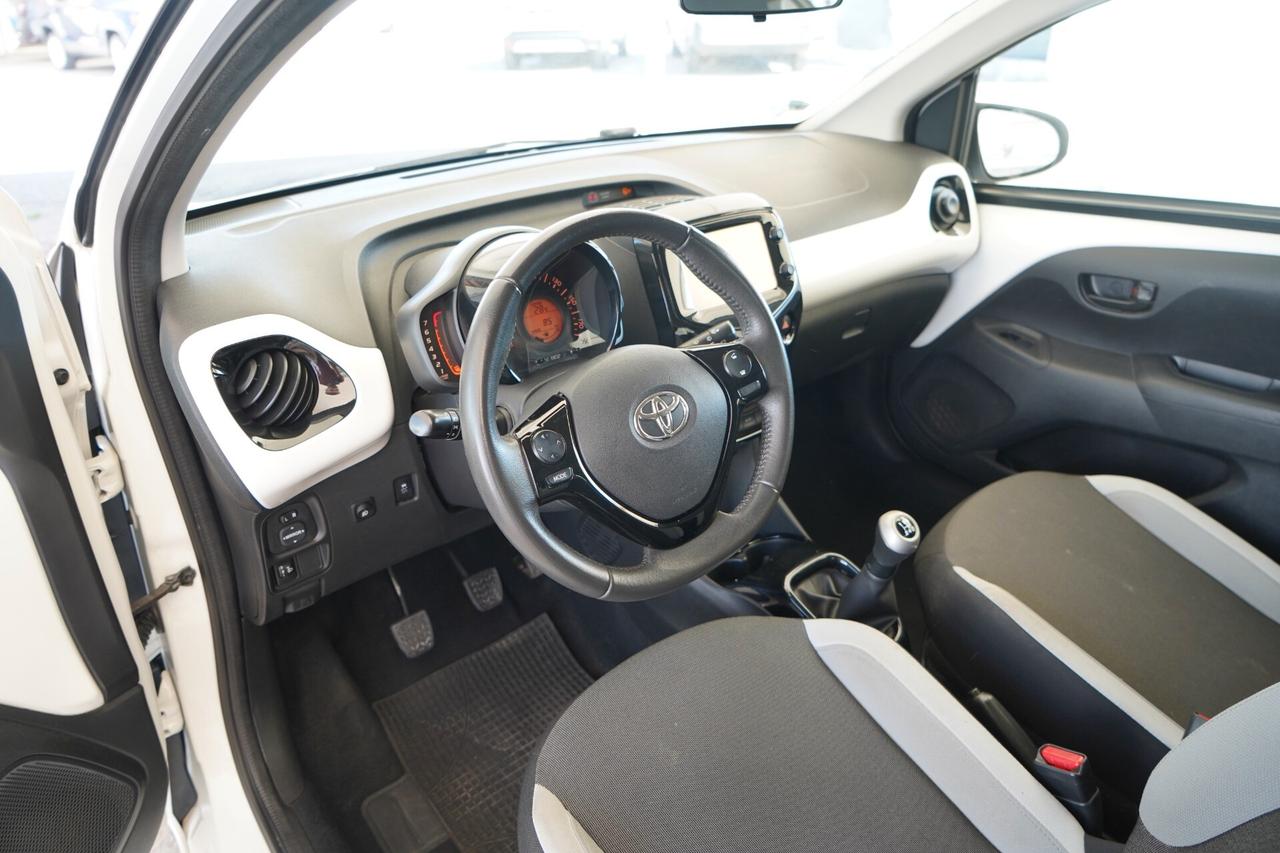 Toyota Aygo 1.0 VVT-i 69 CV 5 porte x-play