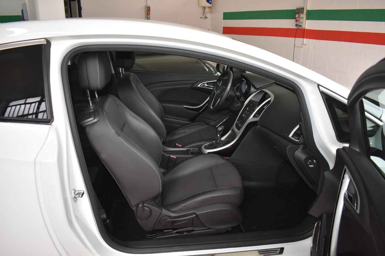 Opel Astra GTC 2.0 Cdti Cosmo S