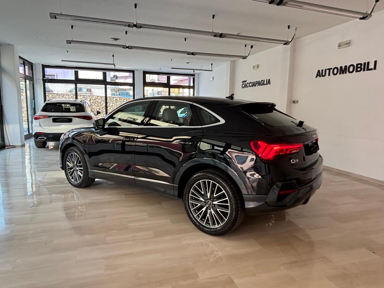 Audi Q3 SPB 35 TDI S tronic Business Plus 2021