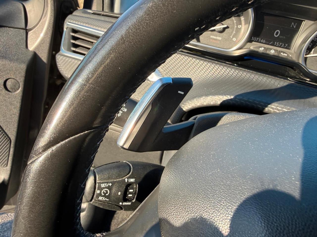 Peugeot 2008 1.6 e-HDi 92 CV Automatica Allure