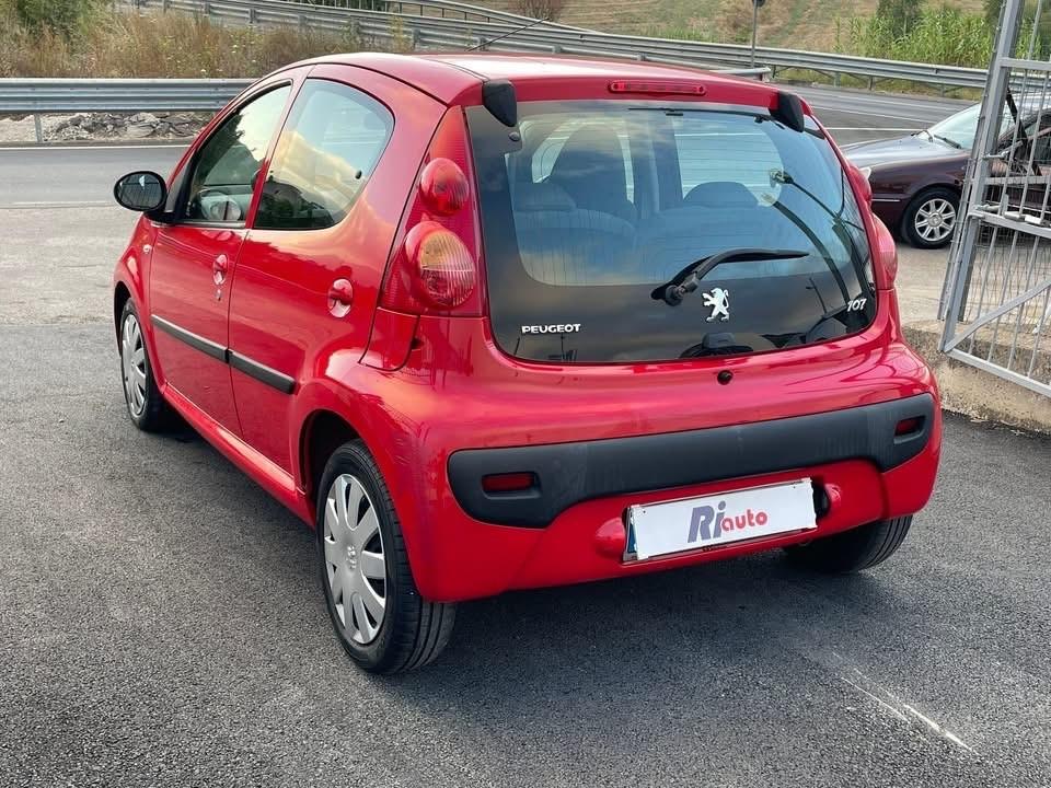 Peugeot 107 5p. Plaisir