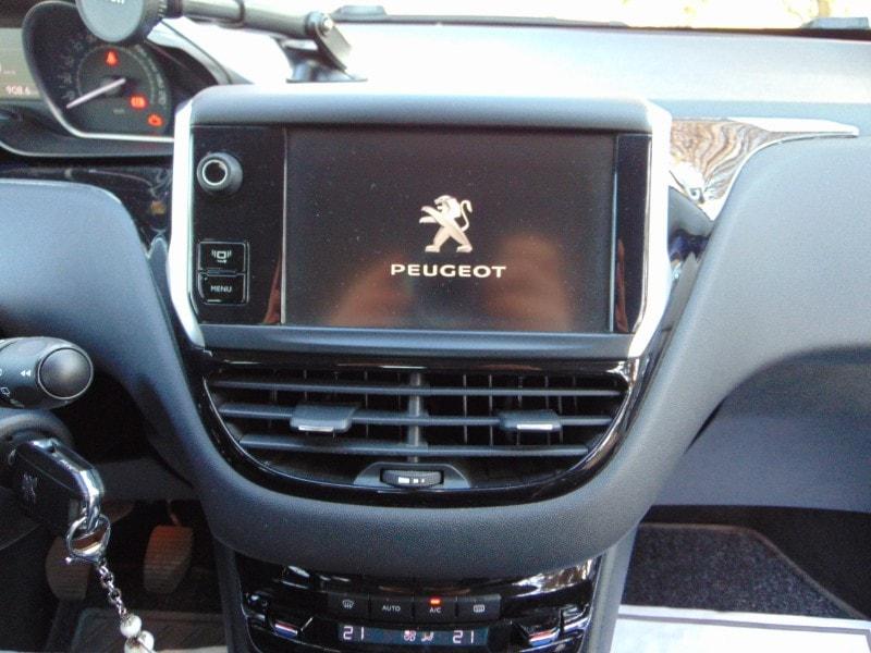 PEUGEOT 208 1° serie 1.6 e-HDi 92 CV Stop&Star...