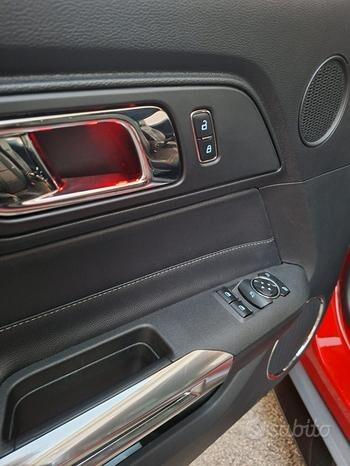 Ford Mustang Fastback 5.0 V8 TiVCT aut. GT