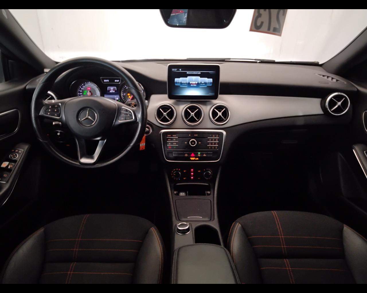 Mercedes-Benz CLA Shooting Brake - X117 - CLA Shooting Brake 200 d (cdi) S