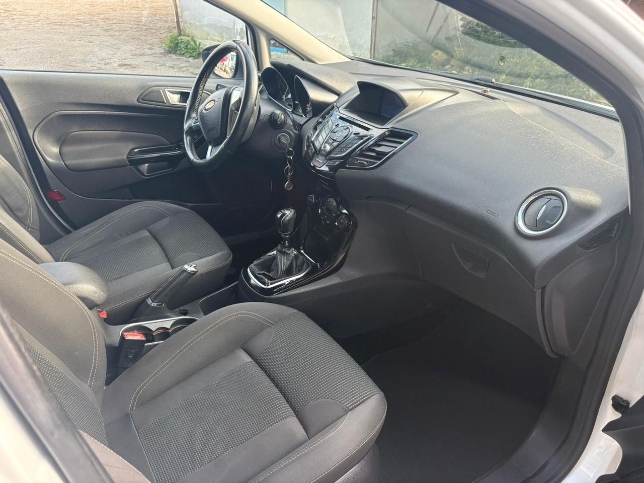 FORD FIESTA 1.2 Titanium - 2016