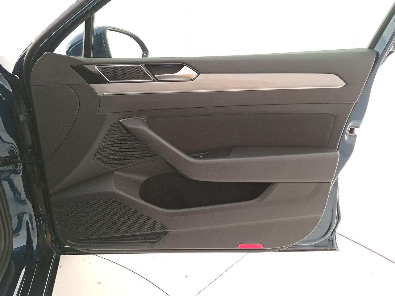 Volkswagen Passat variant 2.0 tdi business 150cv dsg