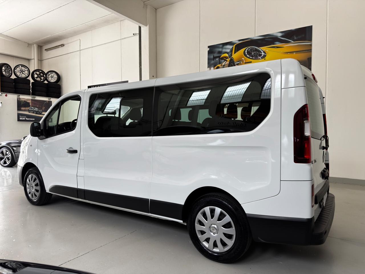 Renault Trafic T27 2.0 dCi 120CV PC-TN Zen N1