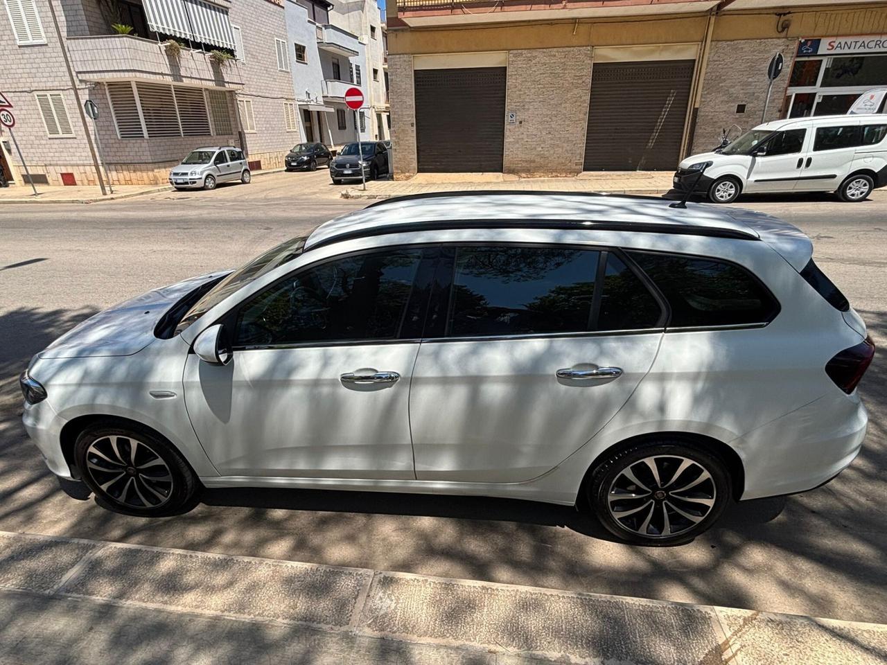 FIAT TIPO 1.6 MJET 120 CV S&S STATION WAGON LOUNGE