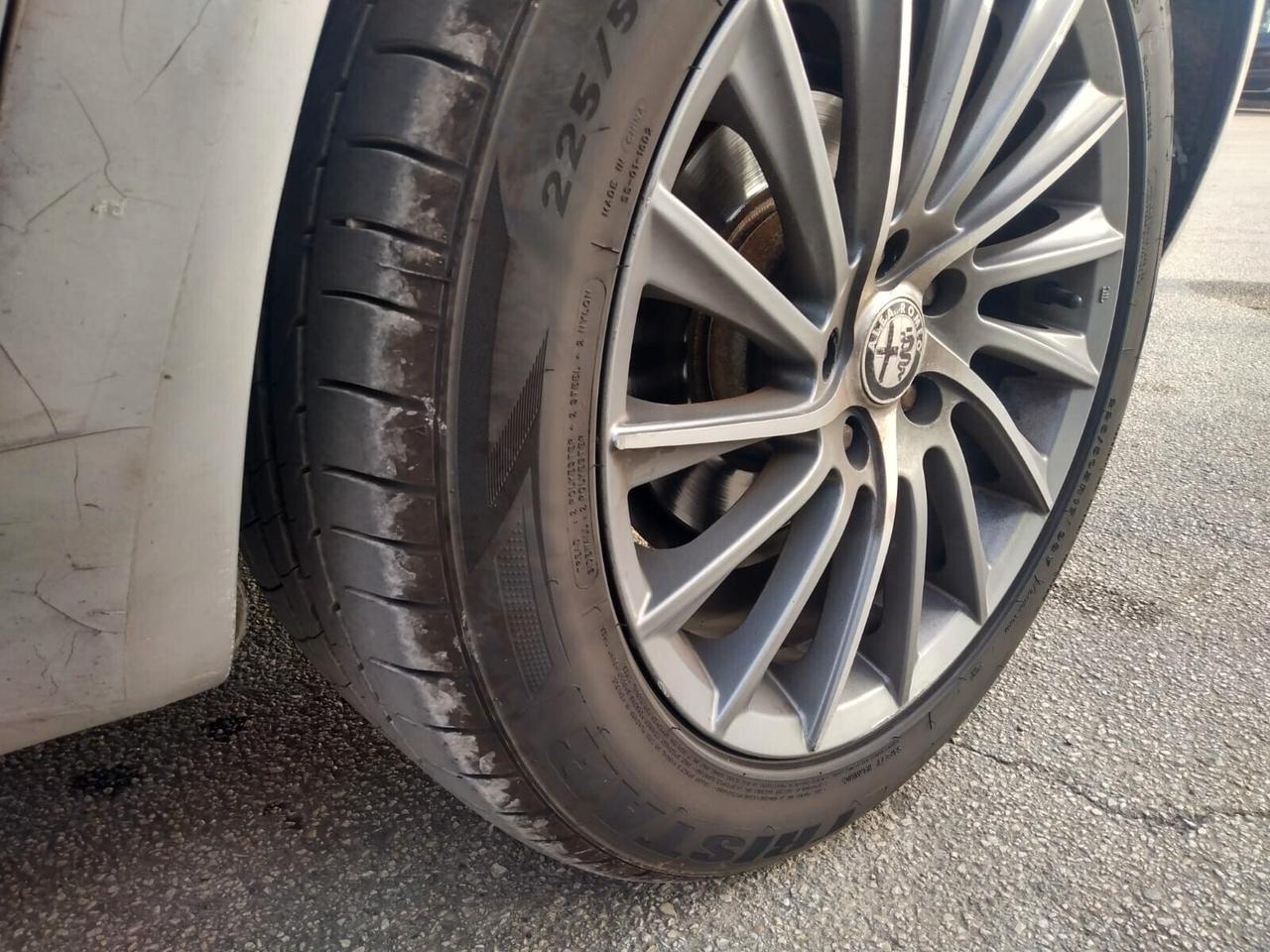 Alfa Romeo 159 1.9 JTDm 16V Distinctive