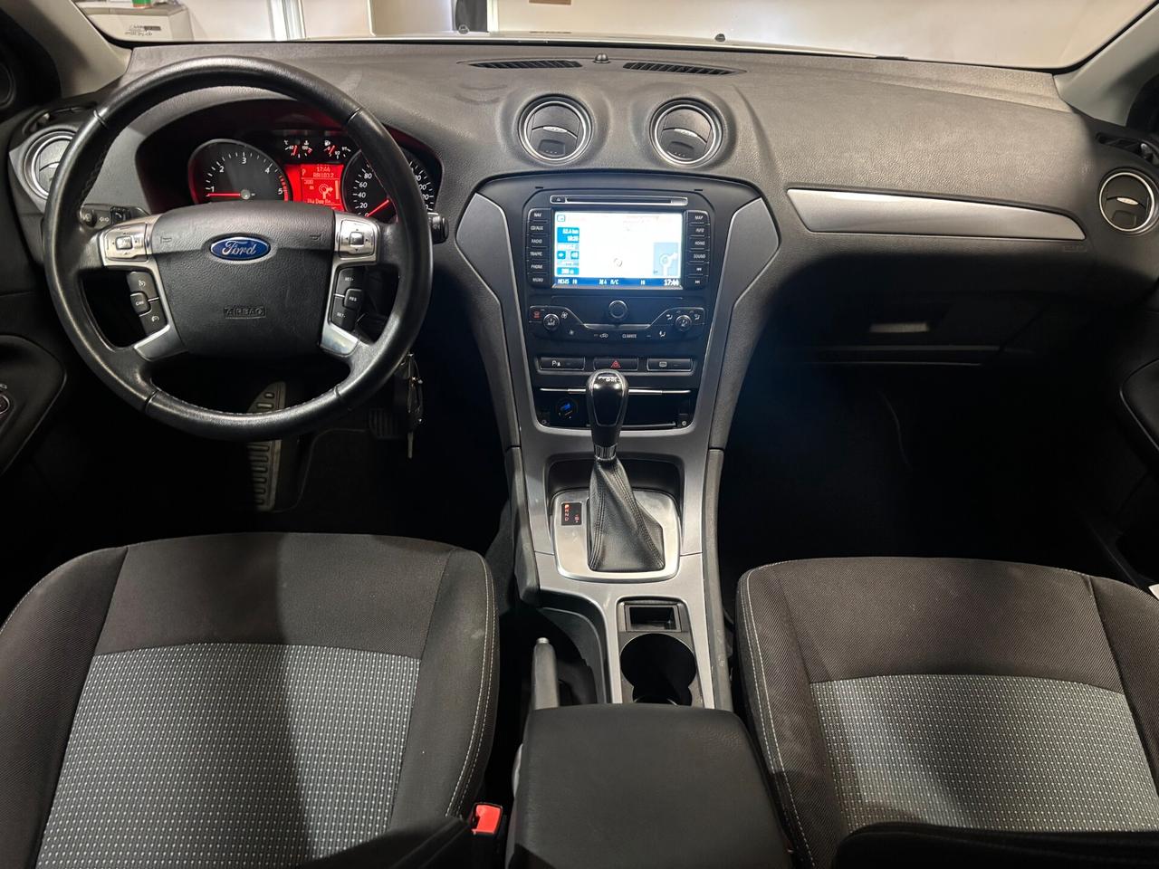 Ford Mondeo SW 2.0 tdci Business (nav) 140cv powershift