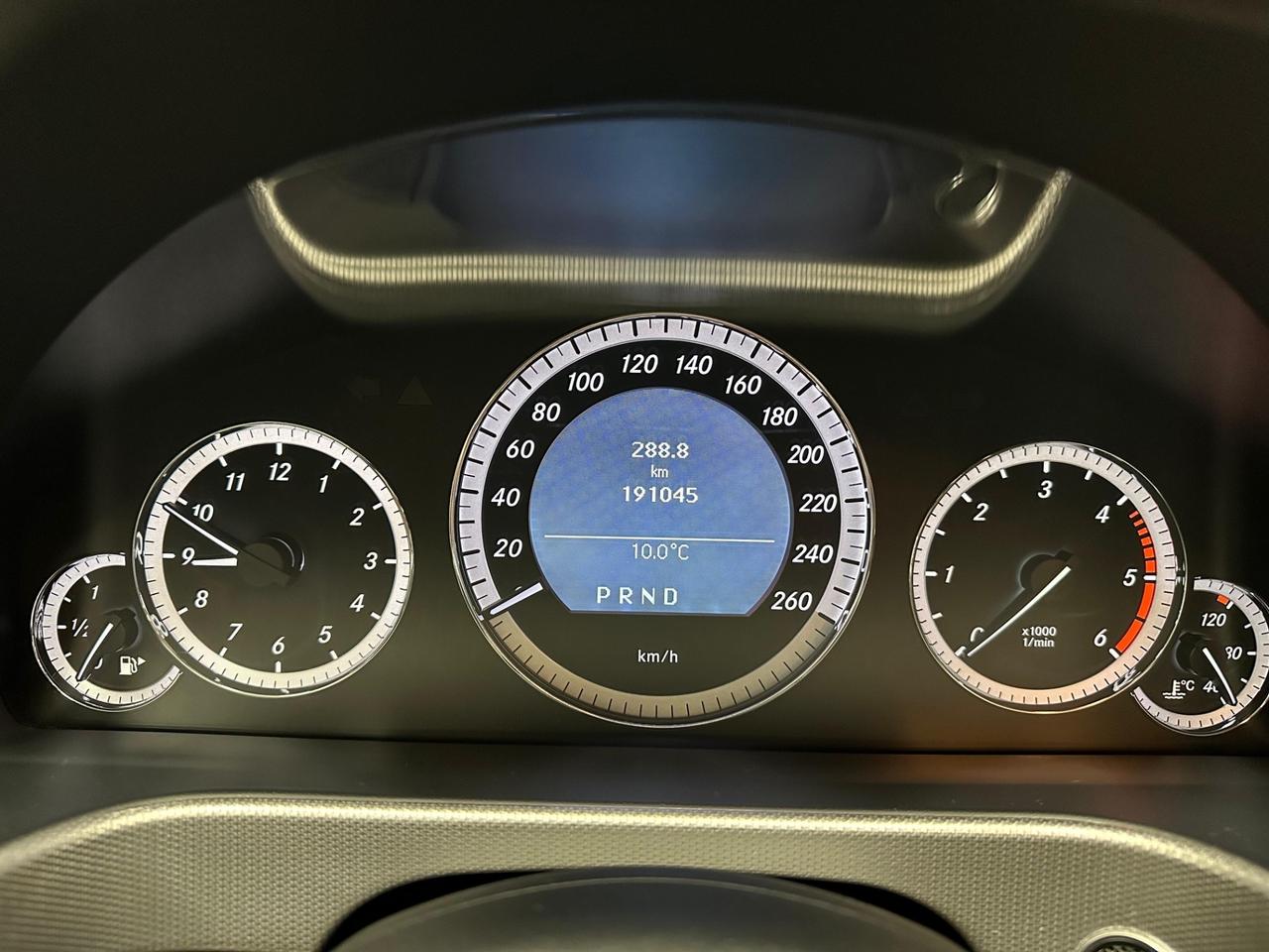 Mercedes-benz E 220 CDI BlueEFFICIENCY Executive