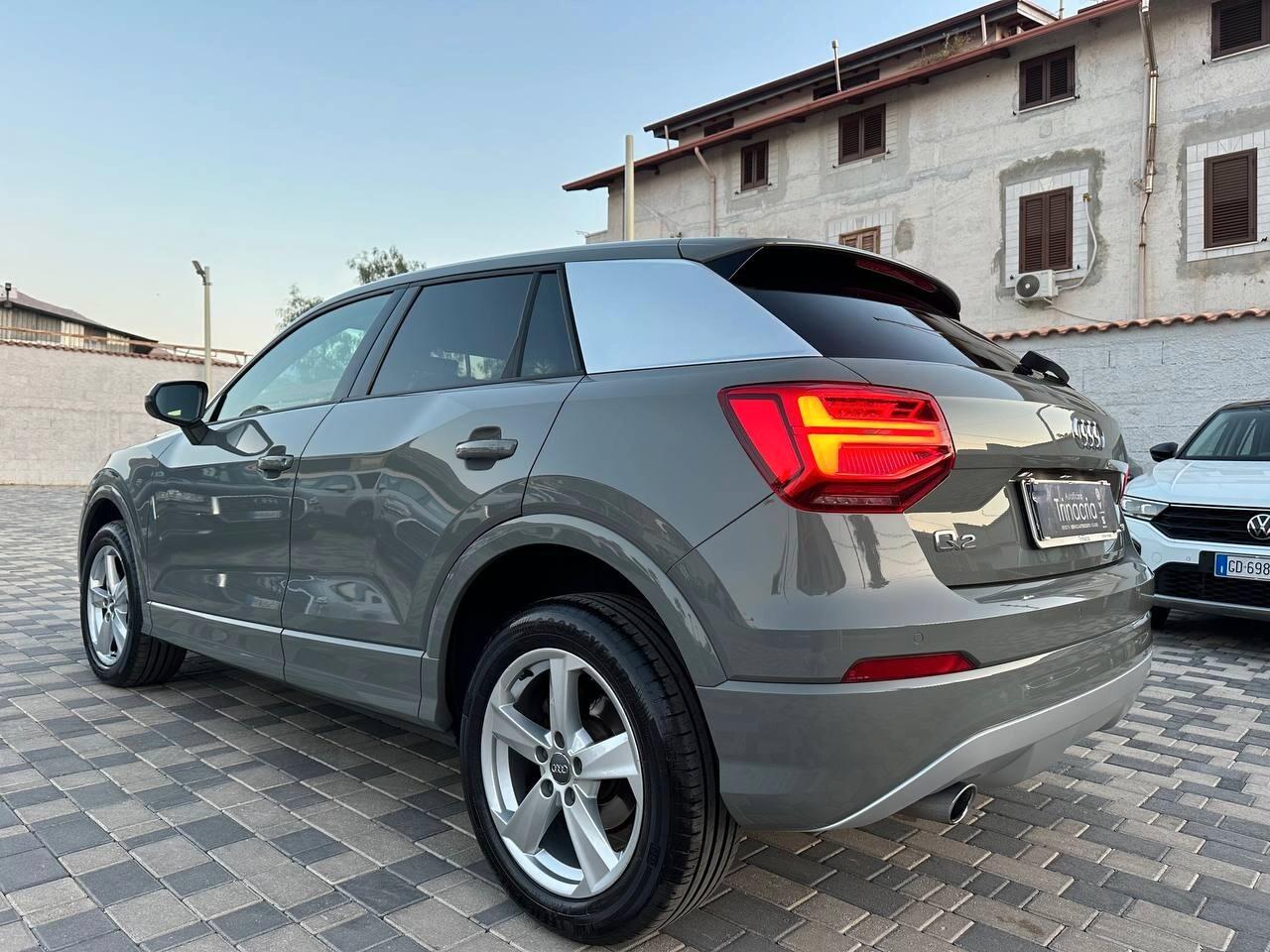 Audi Q2 30 1.6 TDI 116CV S tronic Sport Ambient light led