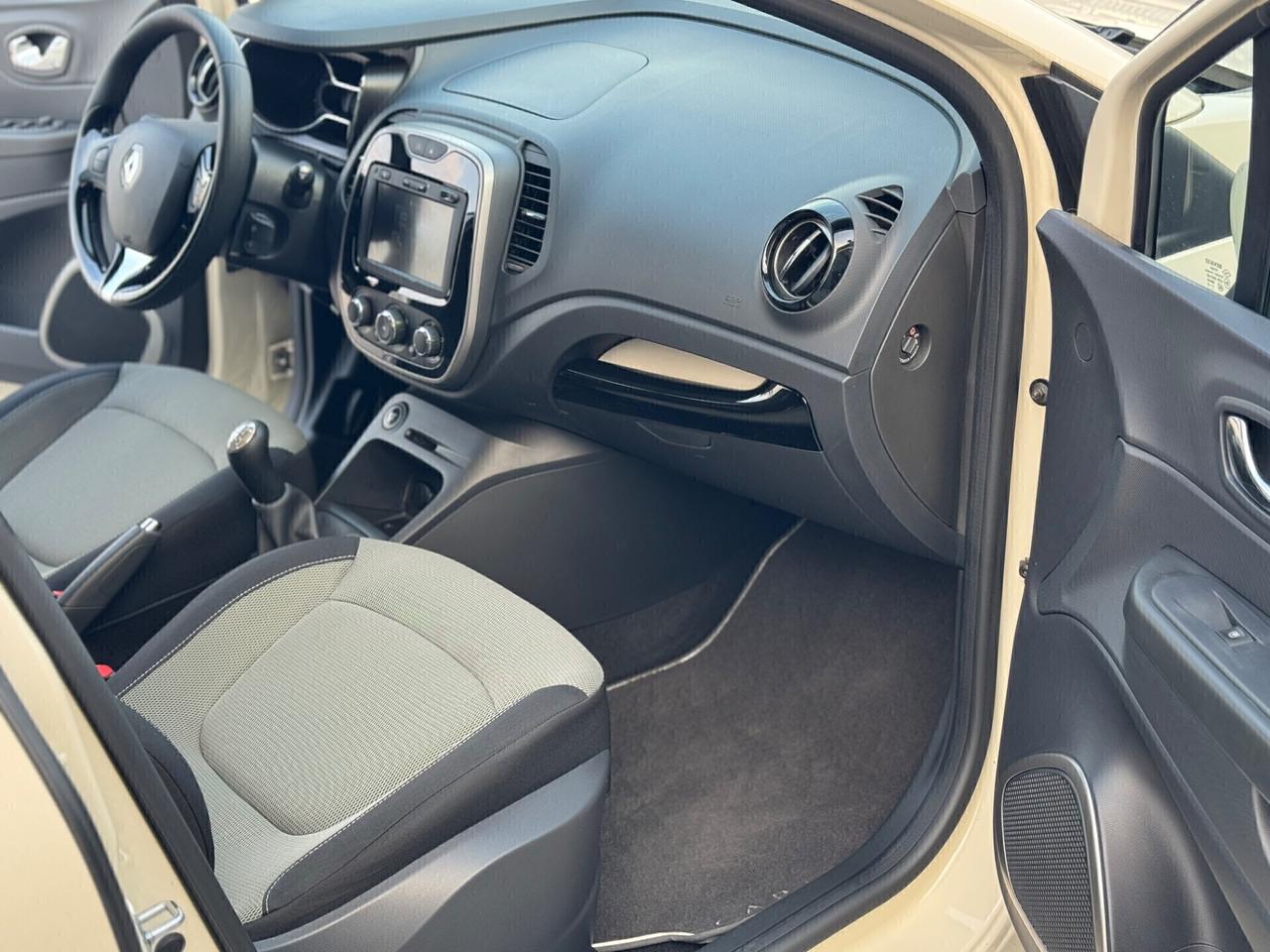 Renault Captur 1.5 dCi 8V 90 CV