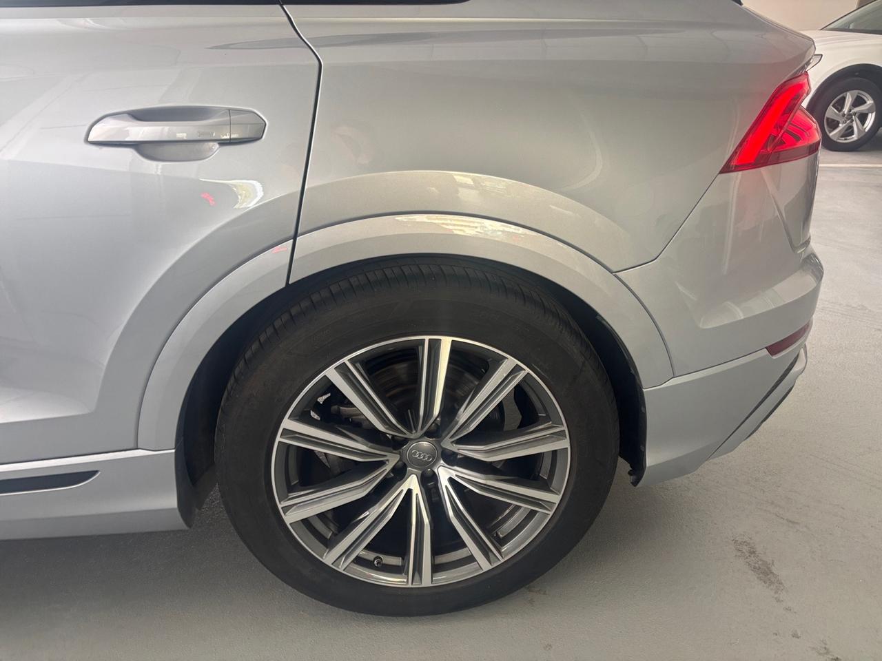 AUDI Q8 I 2018 - Q8 50 3.0 tdi mhev Sport quattro tiptronic