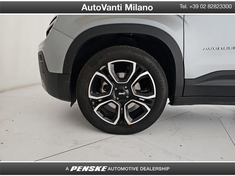 Jeep Avenger e-Hybrid 1.2 MHEV e-Hybrid Summit FWD
