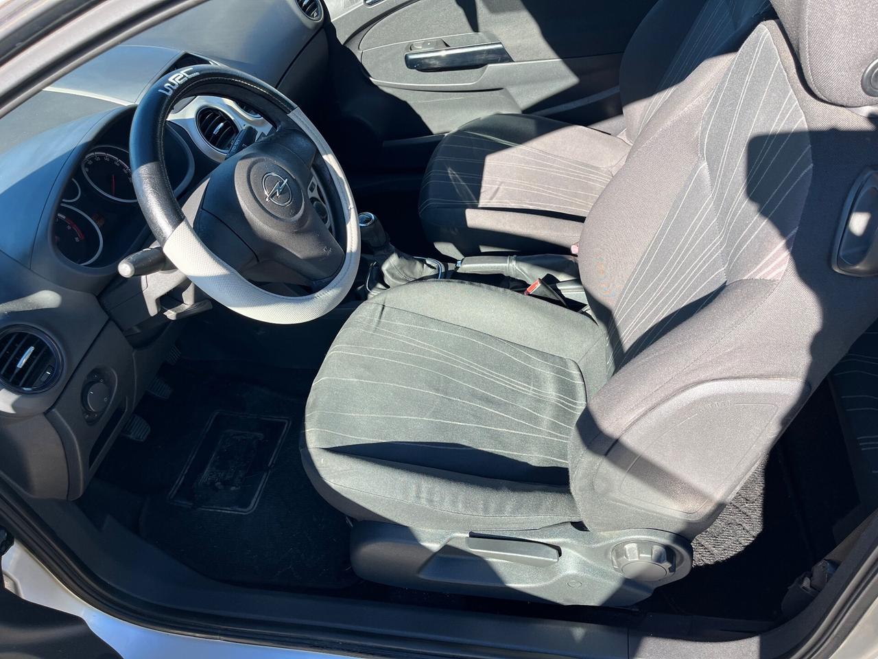 Opel Corsa 1.0 12V 3 porte Enjoy