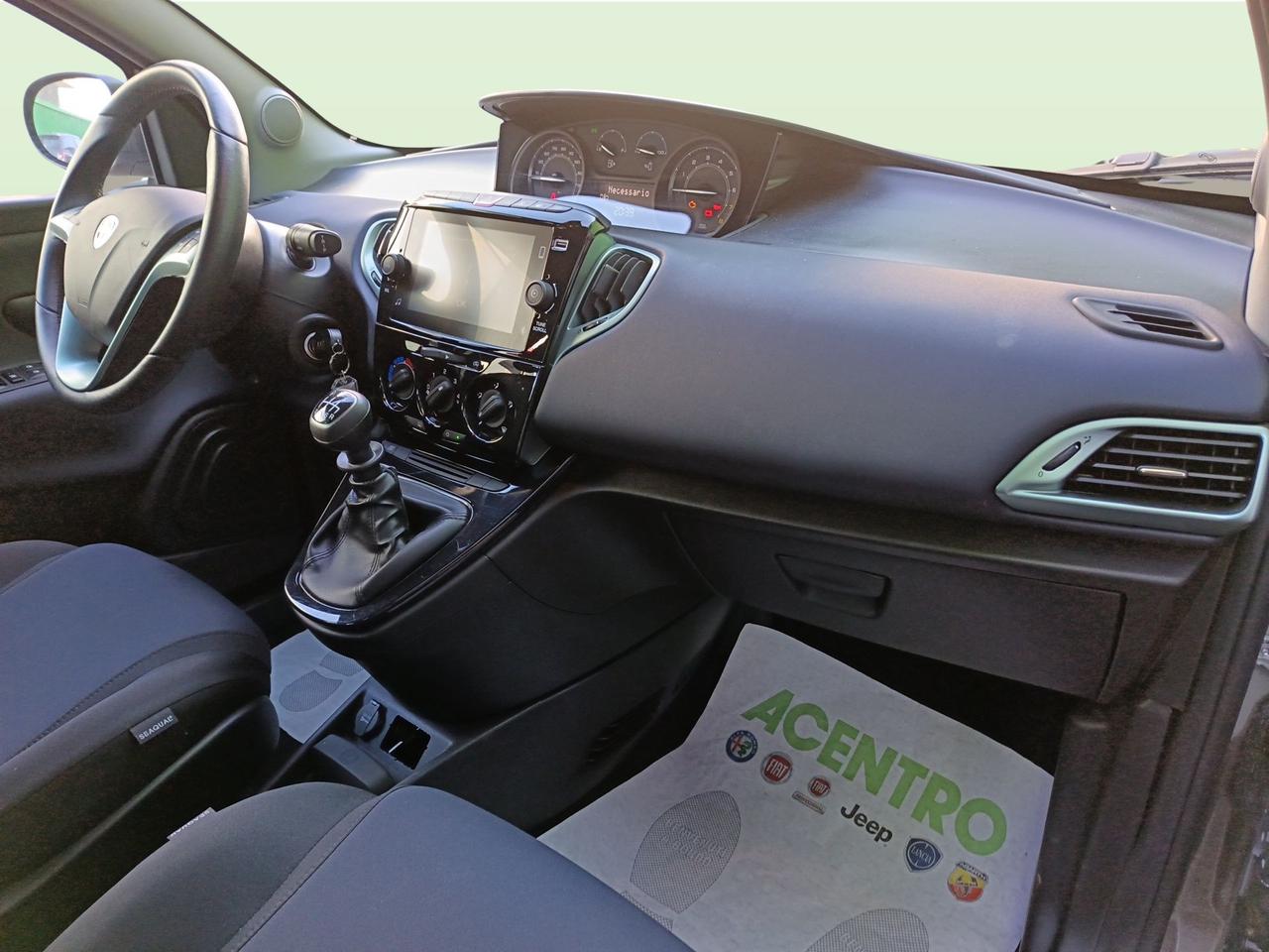 LANCIA New Ypsilon - Ypsilon MY24 1.0 FireFly 70cv Start&Stop Hybrid PLATINO