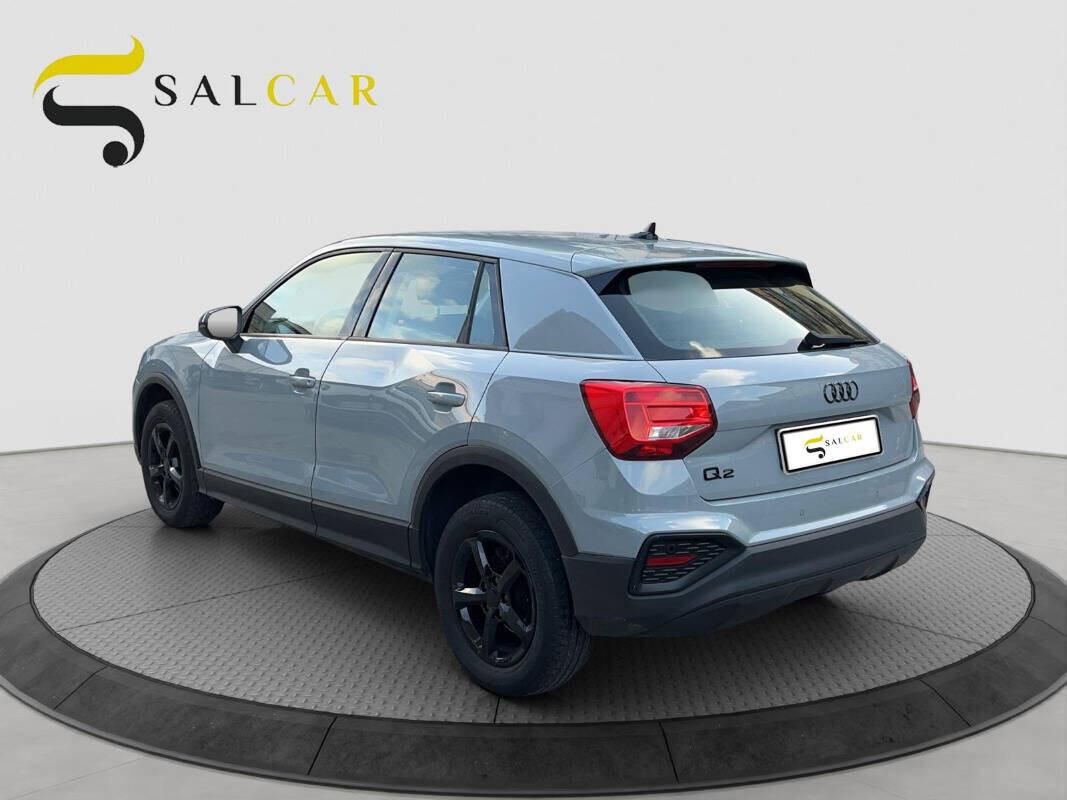 Audi Q2 30 tdi 2.0 116cv s-tronic Identity Black automatica 2021