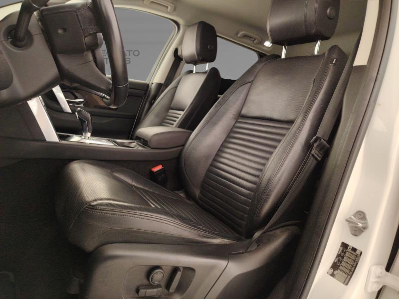 Land Rover Discovery Sport 2.0 I4 MHEV SE AWD Auto