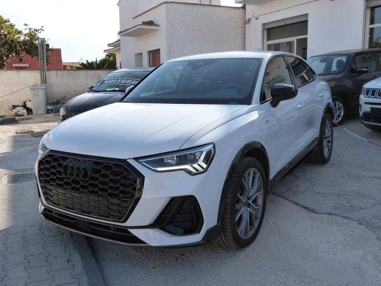 Audi Q3 SPB 35 TDI S-line edition Identity Black