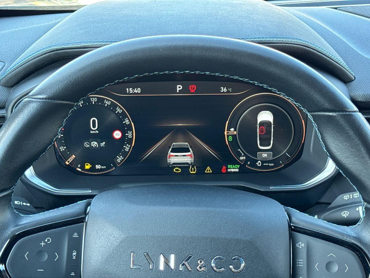 Lynk & Co 01 - 01 1.5 td phev auto
