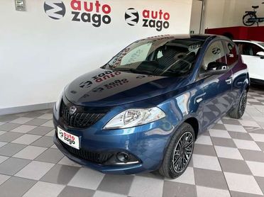 Lancia Ypsilon 1.0 firefly hybrid Oro