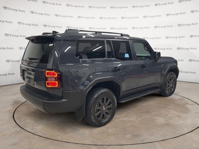 TOYOTA Land Cruiser 2.8 D4D A/T AWD Adventure