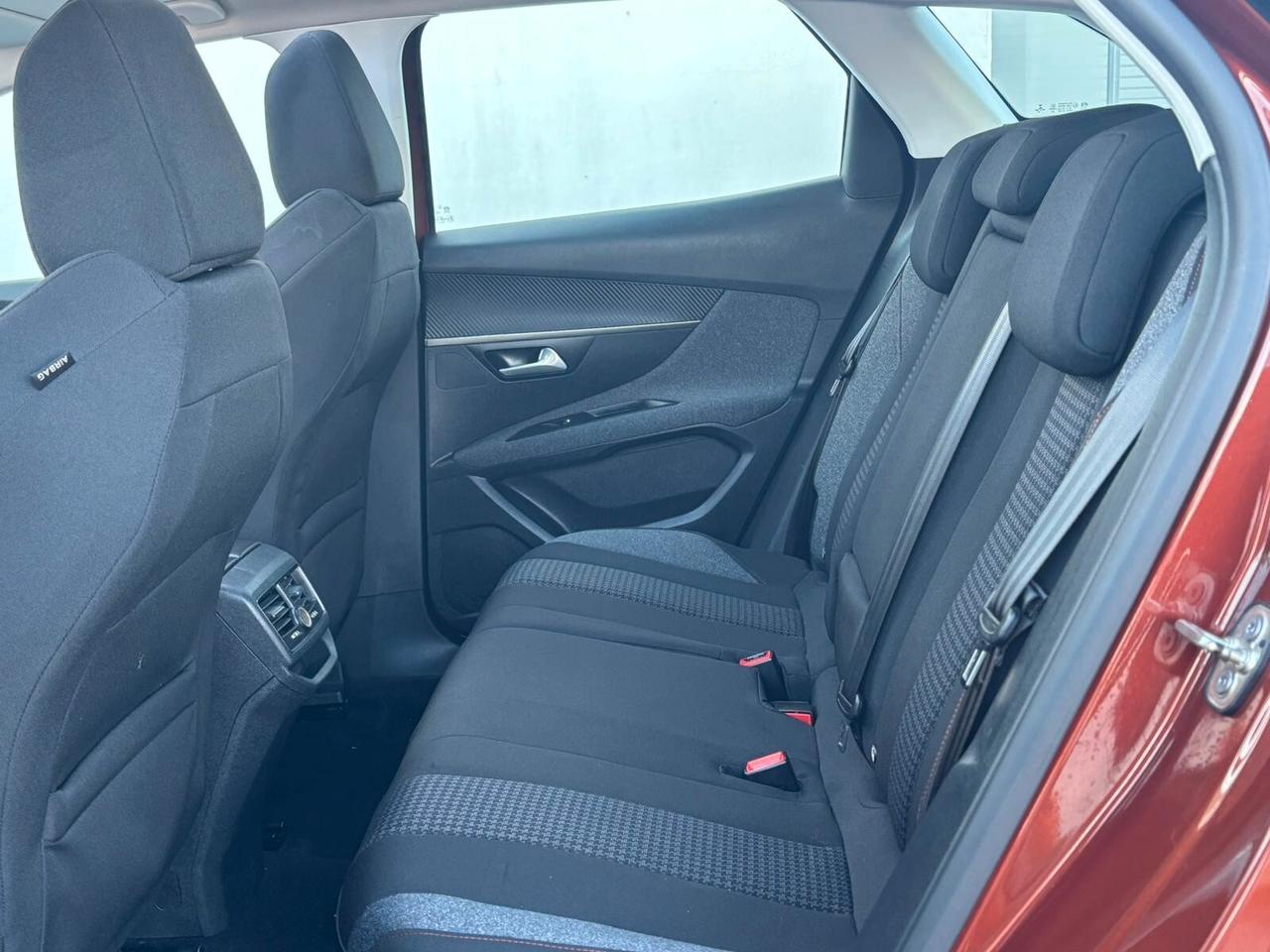 Peugeot 3008 BlueHDi 130 S&S Allure