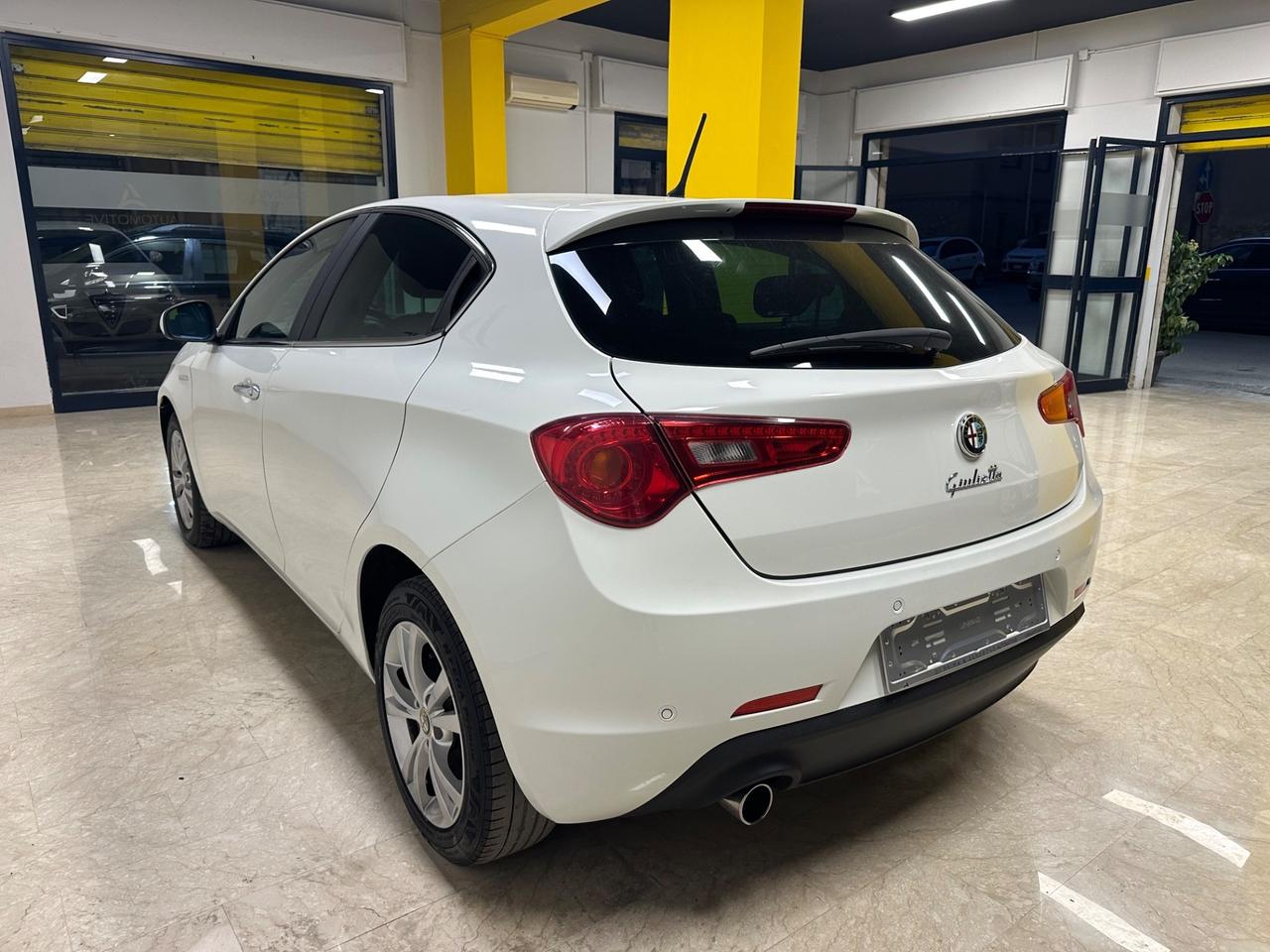 Alfa Romeo Giulietta 1.6 JTDm-2 105 CV Distinctive