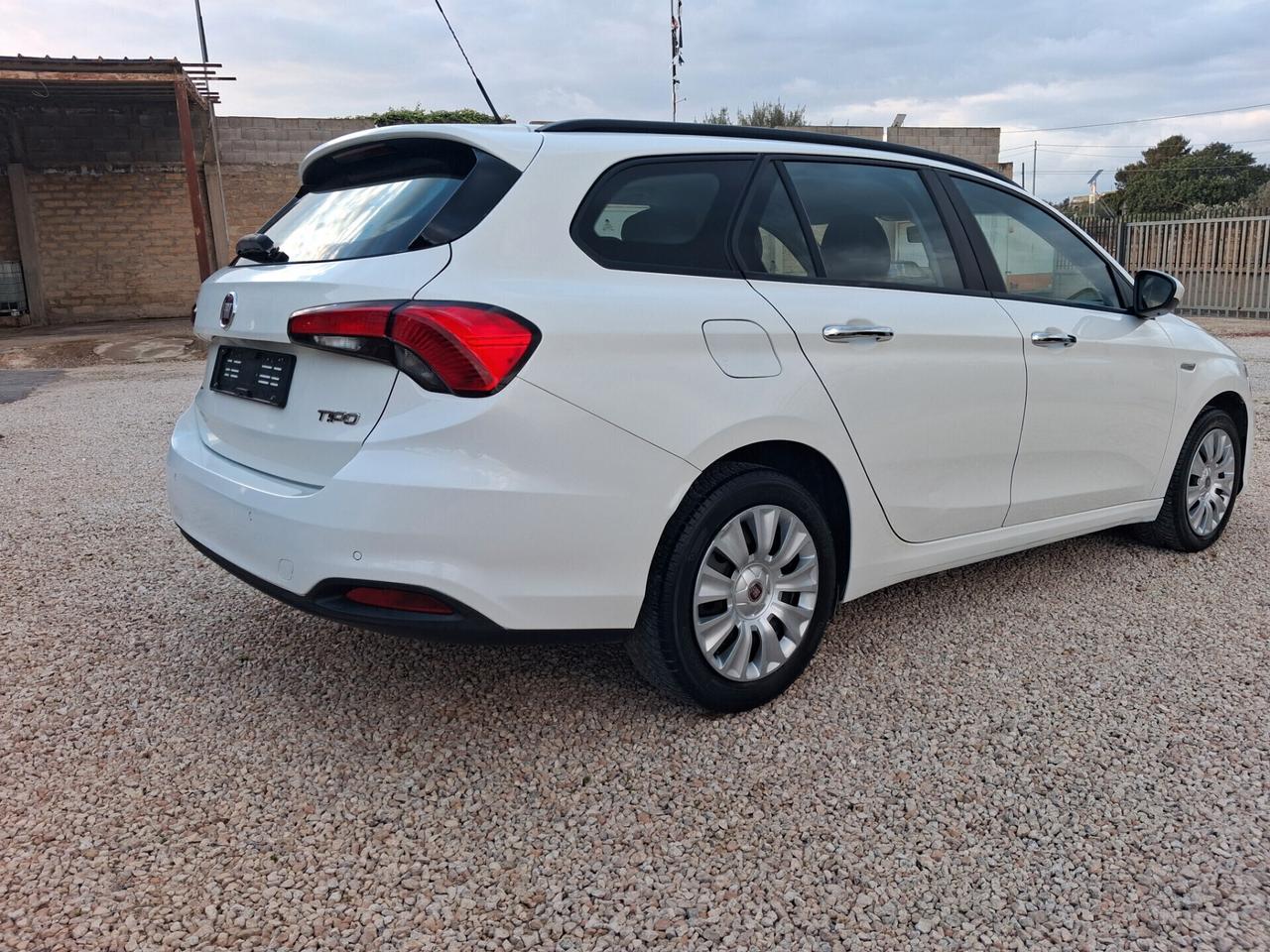 Fiat Tipo sw 1.600cc 120 cv anno 2018