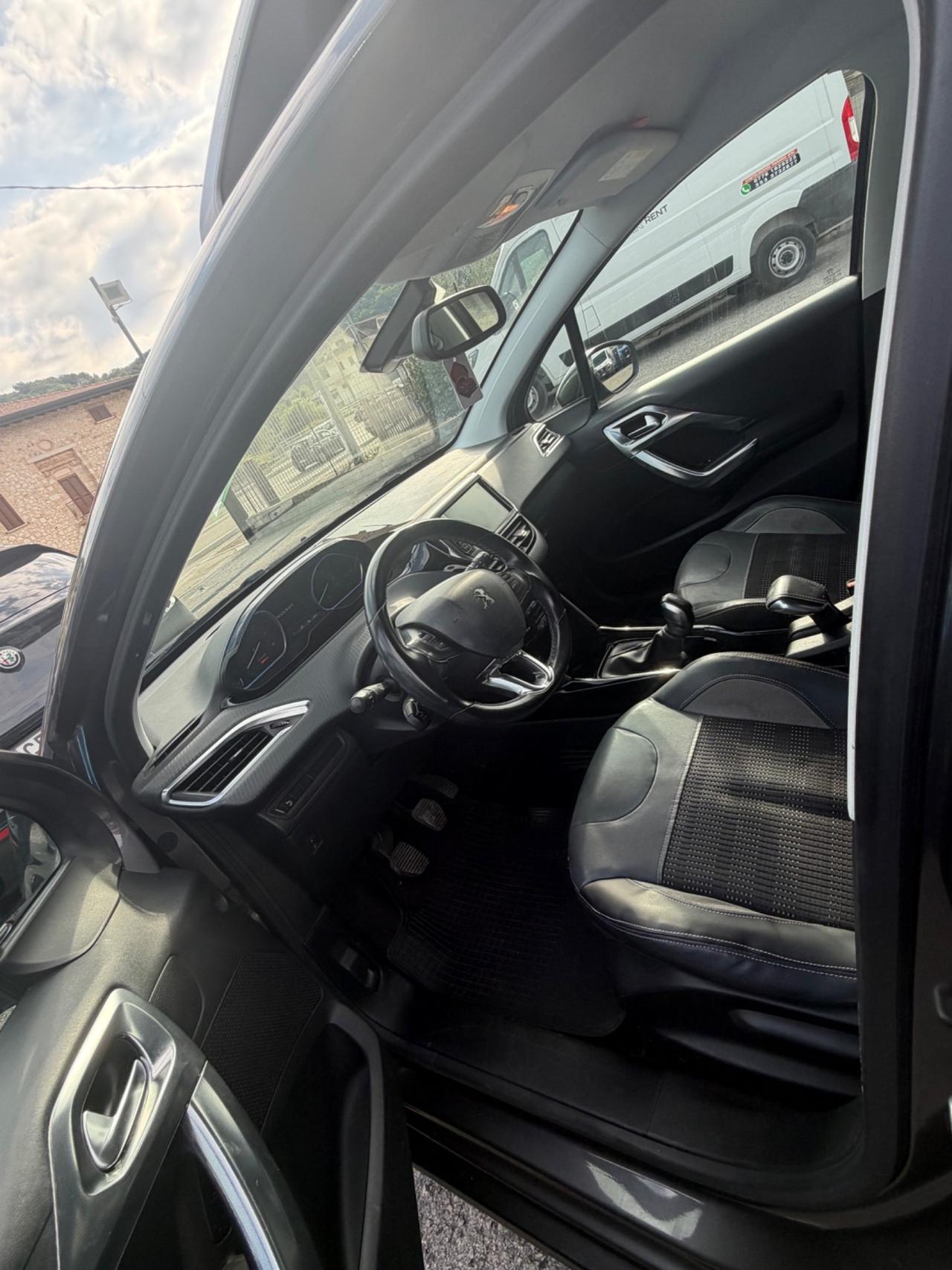 Peugeot 2008 BlueHDi 100 Allure